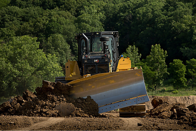 Cat D6 XE grading dirt