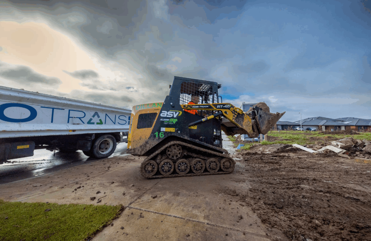 From One RT-30 to 17 Posis — How Ecotrans Nails Site Cleans with Melbourne Tractors