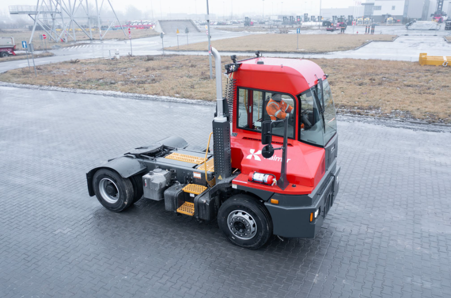 Kalmar Launches the redesigned T2i Terminal Tractor: Tailor-Made for Oceania’s Demanding Intermodal Hubs